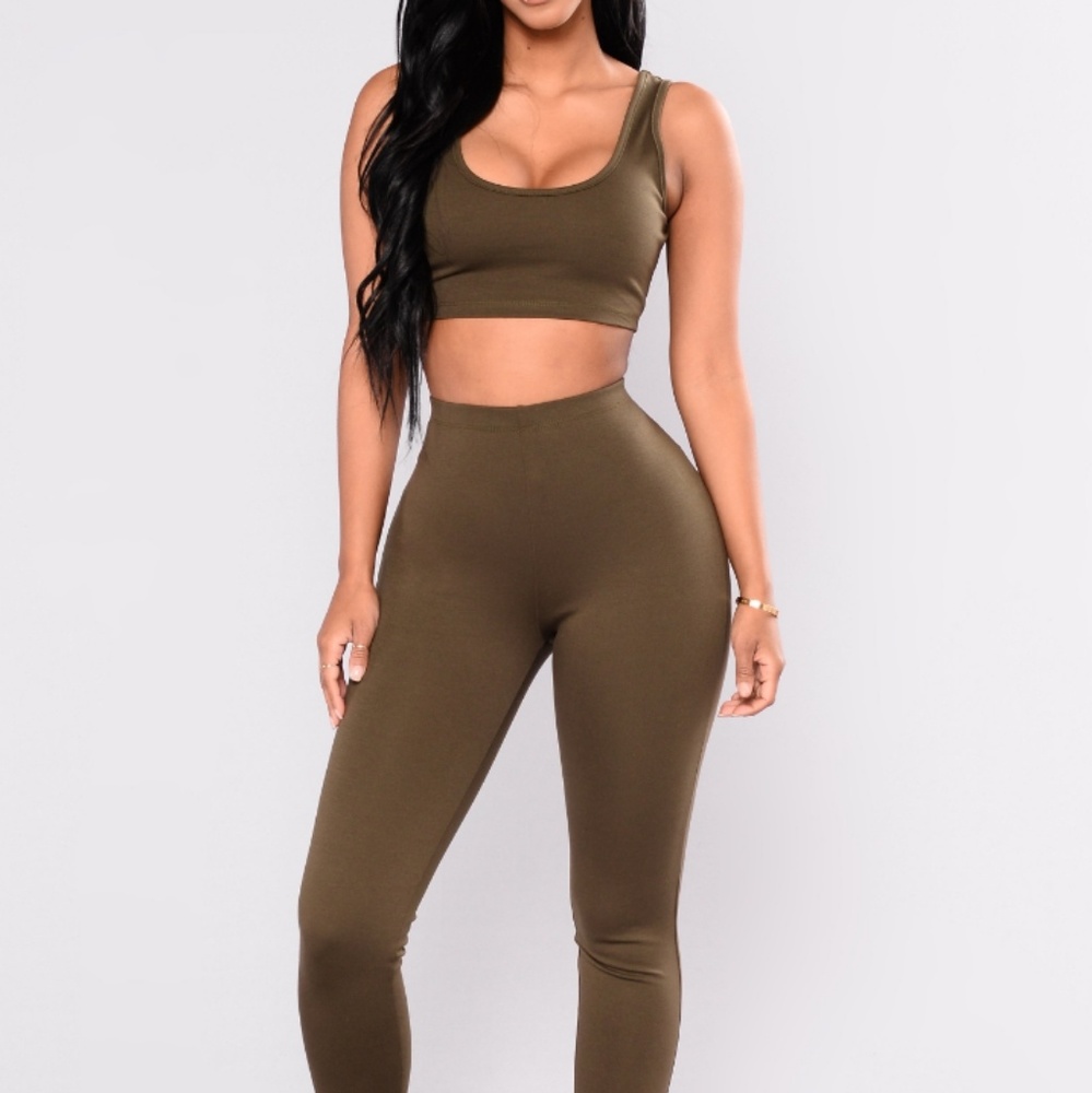 Bondoc II Lounge Set -  Olive size med
